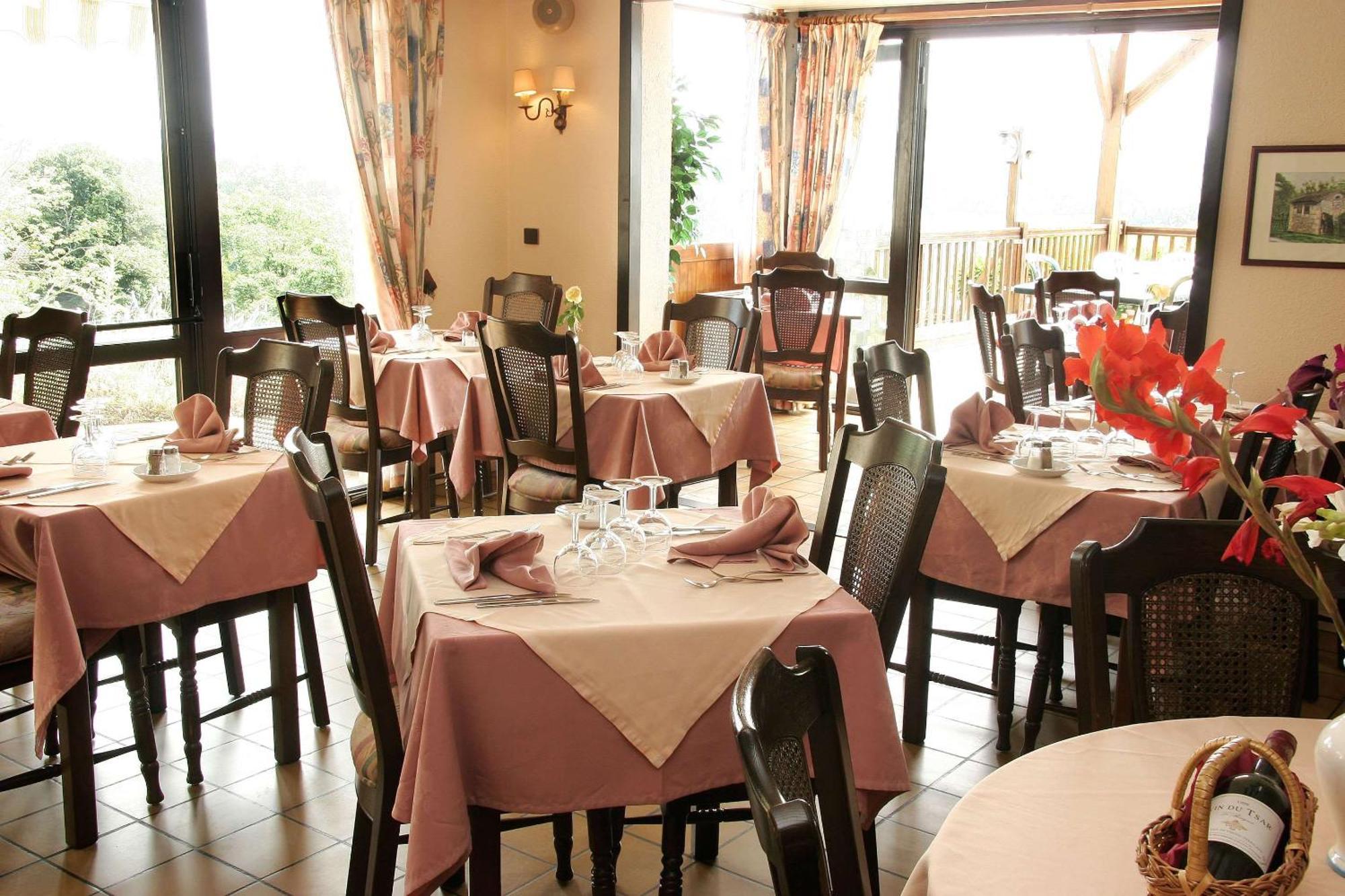 Brit Hotel Vallee Du Lot Fumel Exterior photo